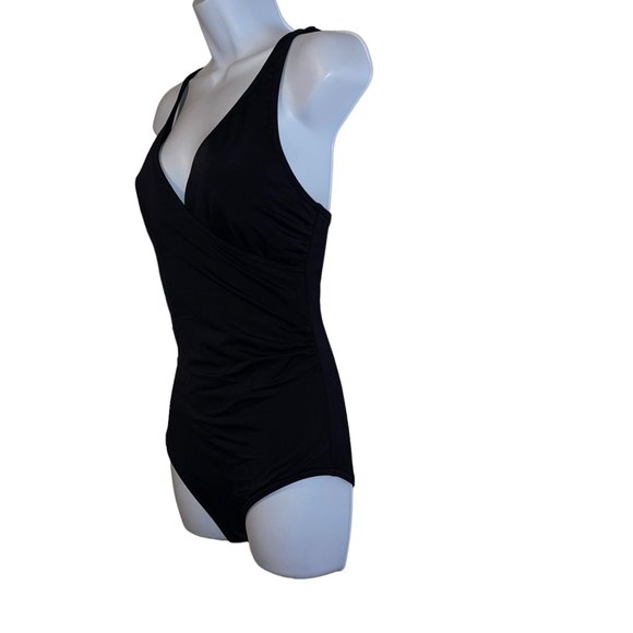 Lands End Womens One Piece Swimsuit 8 Swimwear Black Wire Free Bra Padding Beach - Picture 5 of 10